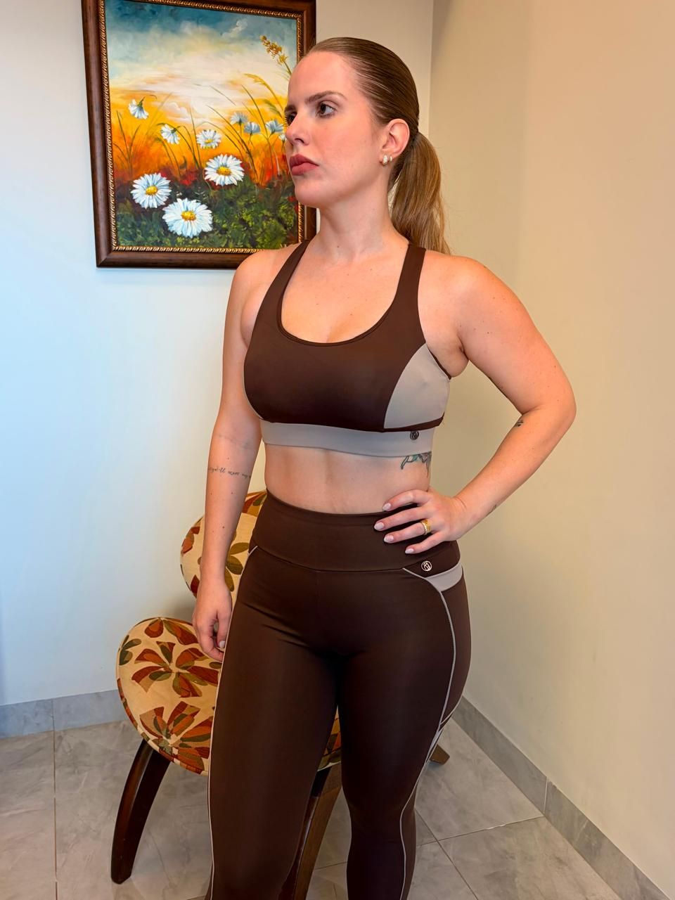 Conjunto Top + Legging Timboré Café Clean